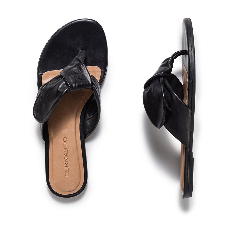 Sandálias Deslizantes Bernardo Harmony Thong Feminino Pretas | WSJ6245PH